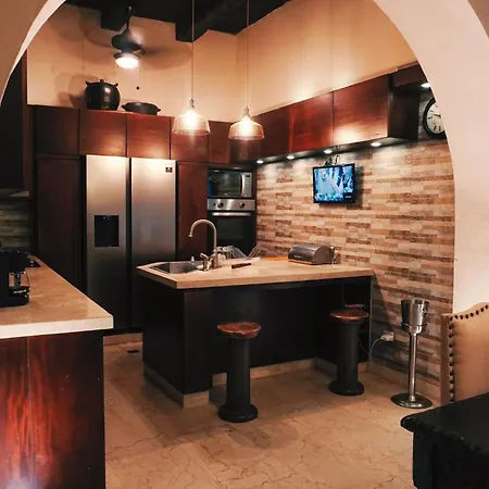 7esp-4 House With 7 Bedrooms In The Historic Center With Pool And Wifi Сasa de vacaciones *